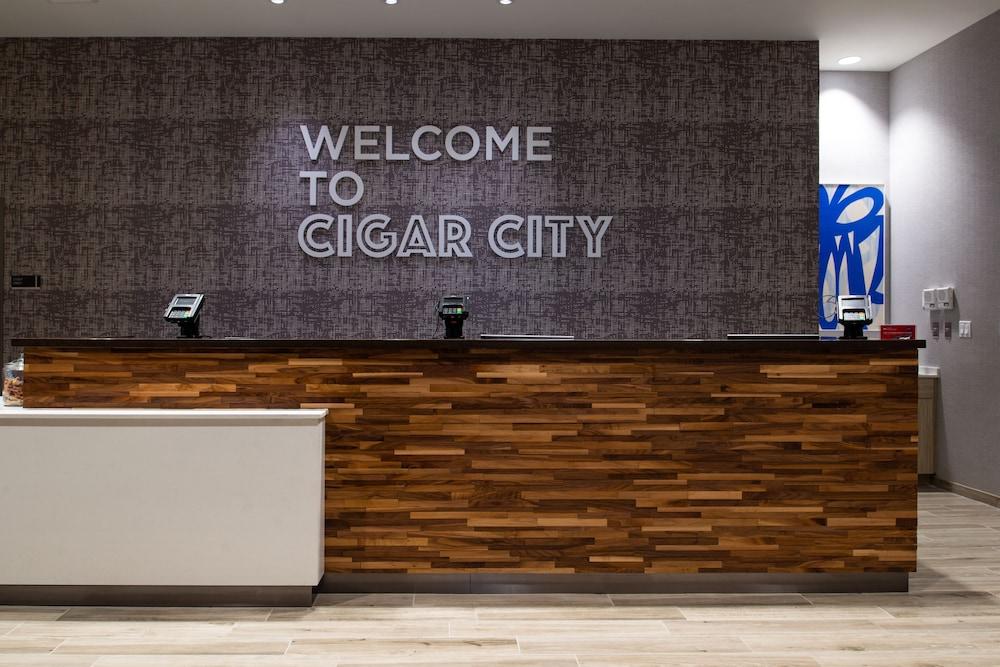Hampton Inn Tampa Downtown Channel District Bagian luar foto