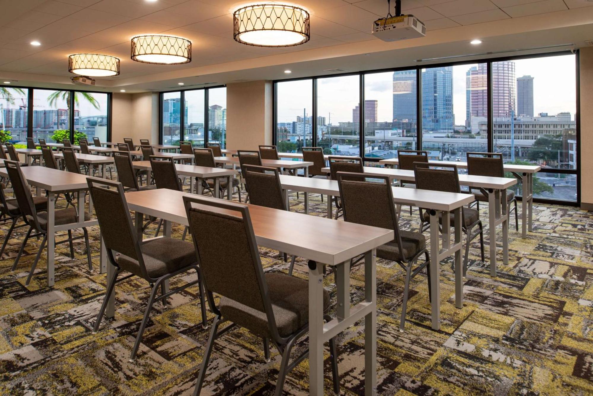 Hampton Inn Tampa Downtown Channel District Bagian luar foto